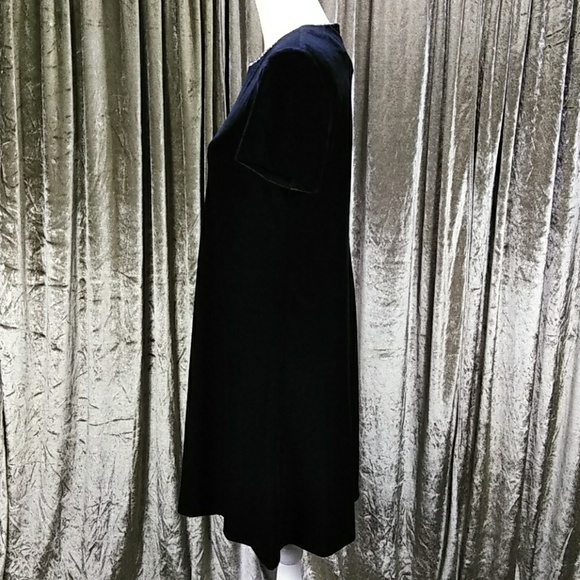 John Roberts Short Sleeve Black Velvet Dress - Picture 4 of 8